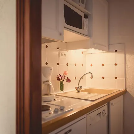 Eco-domaine La Fontaine - Residence-spa - De La Fontaine Aux Bretons 3*