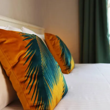 Eco-domaine La Fontaine - Residence-spa - De La Fontaine Aux Bretons 아파트호텔 포르닉
