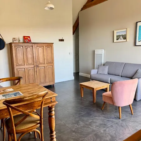 Eco-domaine La Fontaine - Residence-spa - De La Fontaine Aux Bretons 3*