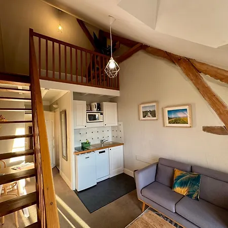 Eco-domaine La Fontaine - Residence-spa - 300 M De La Fontaine Aux Bretons Aparthotel