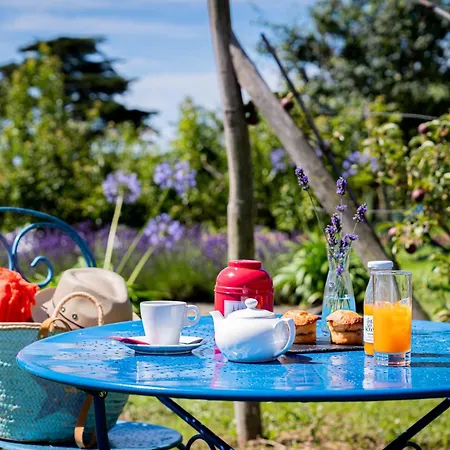 Eco-domaine La Fontaine - Residence-spa - 300 M De La Fontaine Aux Bretons 3*