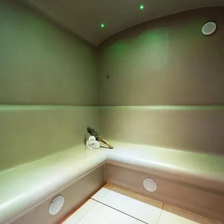 Eco-domaine La Fontaine - Residence-spa - 300 M De La Fontaine Aux Bretons