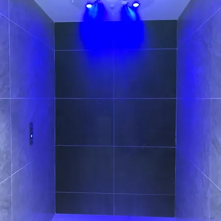 Eco-domaine La Fontaine - Residence-spa - 300 M De La Fontaine Aux Bretons 3*