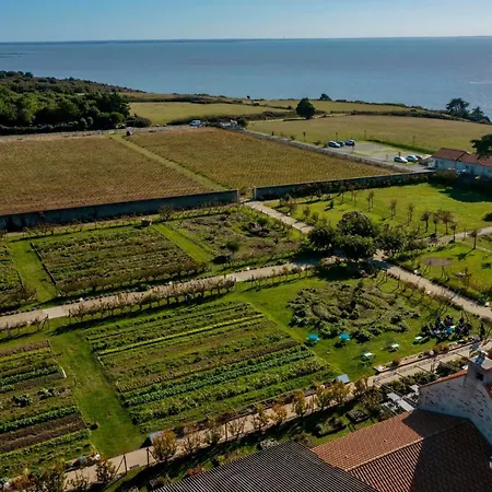 Eco-domaine La Fontaine - Residence-spa - 300 M De La Fontaine Aux Bretons 3* Pornic