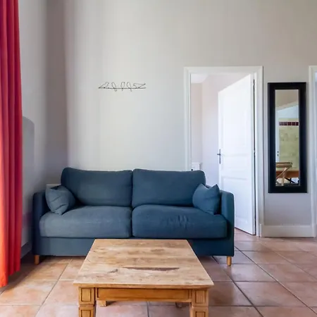 Aparthotel Eco-domaine La Fontaine - Residence-spa - 300 M De La Fontaine Aux Bretons 3*