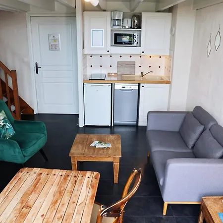 Aparthotel Eco-domaine La Fontaine - Residence-spa - 300 M De La Fontaine Aux Bretons