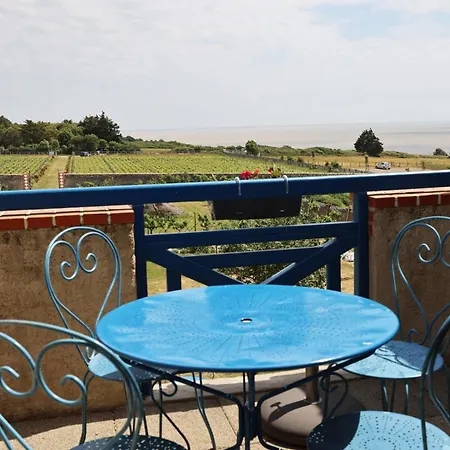 Eco-domaine La Fontaine - Residence-spa - 300 M De La Fontaine Aux Bretons