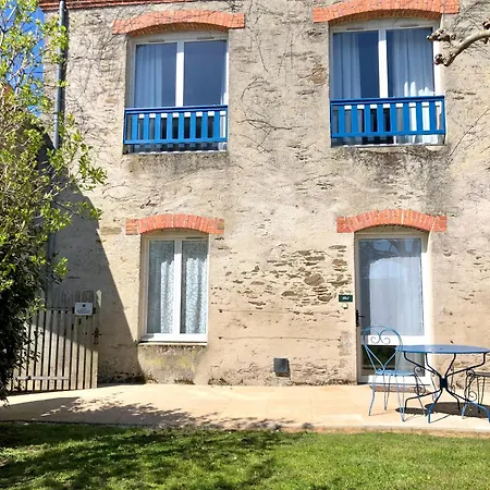 Apartmanhotel Eco-domaine La Fontaine - Residence-spa - De La Fontaine Aux Bretons