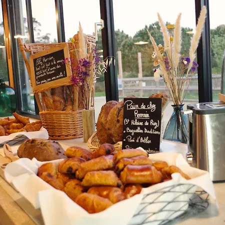 Eco-domaine La Fontaine - Residence-spa - 300 M De La Fontaine Aux Bretons 3*