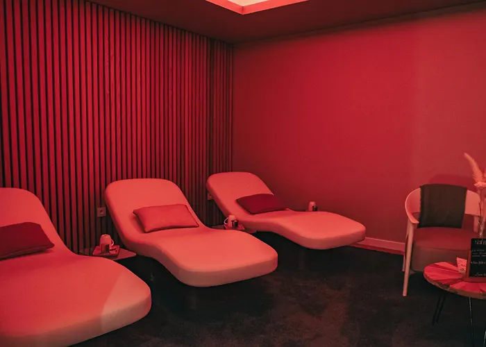 Apartmanhotel Eco-domaine La Fontaine - Residence-spa - 300 M De La Fontaine Aux Bretons