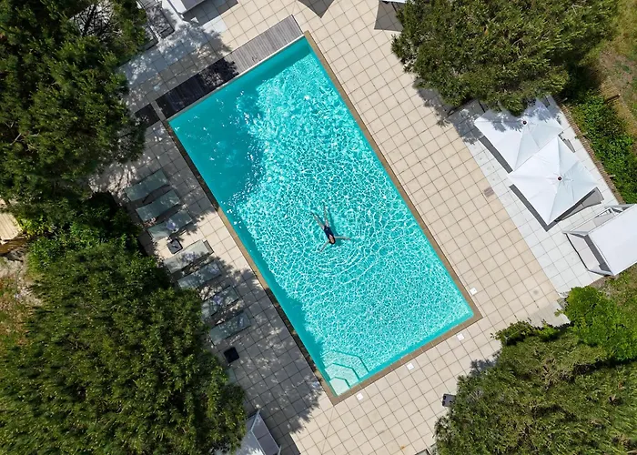 Eco-domaine La Fontaine - Residence-spa - 300 M De La Fontaine Aux Bretons Apartmanhotel 3*