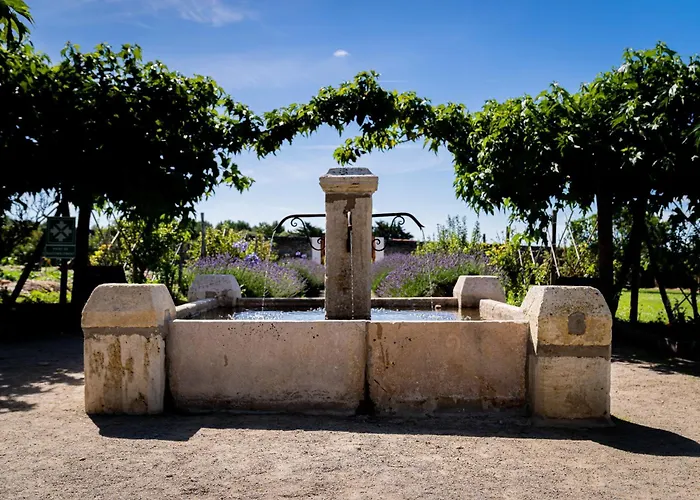 Eco-domaine La Fontaine - Residence-spa - 300 M De La Fontaine Aux Bretons