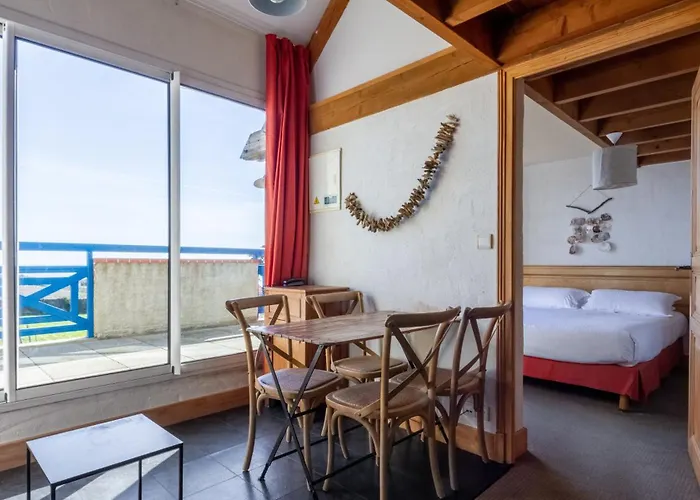 Eco-domaine La Fontaine - Residence-spa - 300 M De La Fontaine Aux Bretons